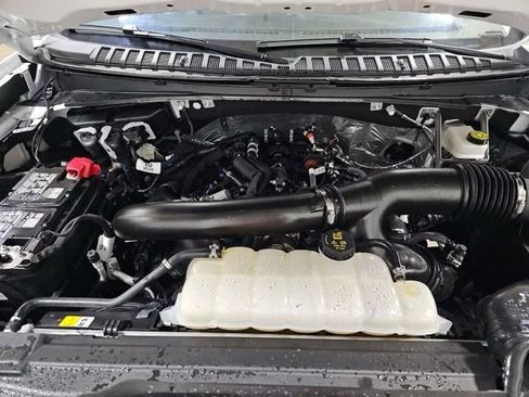 Used 2025 Ford Expedition Active AWD/4WD image 19