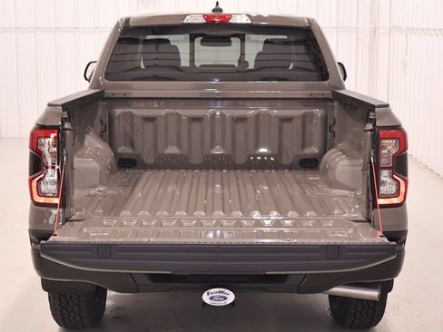 New 2026 Ford Ranger Lariat w/ Black Appearance Package AWD/4WD image 34