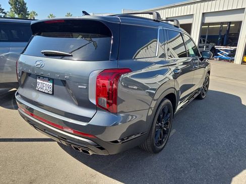 Used 2025 Hyundai Palisade XRT AWD/4WD image 3