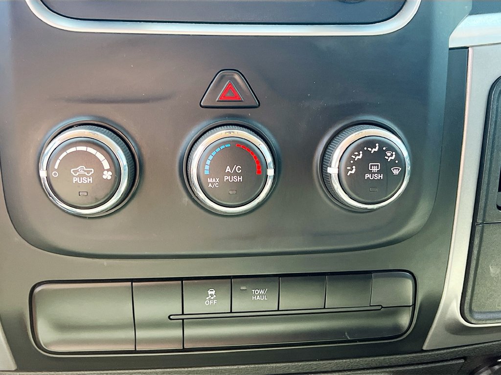 Used 2024 RAM 1500 Classic SLT AWD/4WD image 15