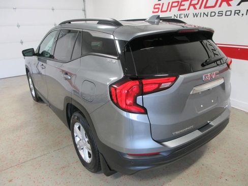 Used 2020 GMC Terrain SLE w/ Driver Convenience Package image 14