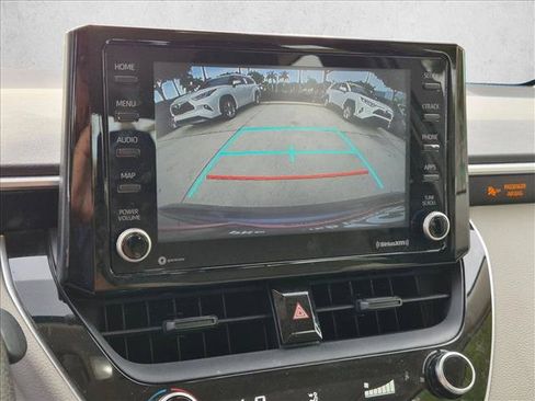 Used 2022 Toyota Corolla LE FWD image 13