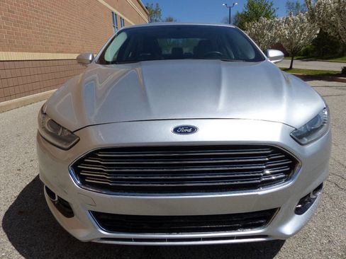 Used 2016 Ford Fusion Titanium FWD image 12