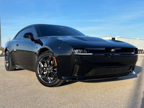 Used 2025 Dodge Charger R/T w/ Quick Order Package 25M R/T image 5