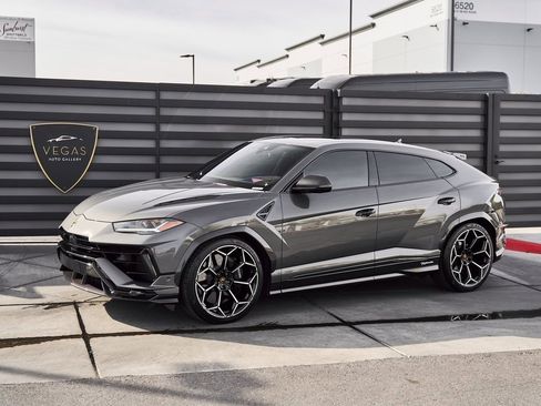 Used 2023 Lamborghini Urus Performante image 5
