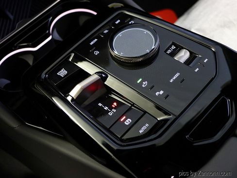 New 2026 BMW 530i xDrive w/ M Sport Package image 26