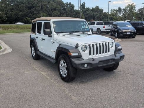 Used 2021 Jeep Wrangler Unlimited Sport AWD/4WD image 7