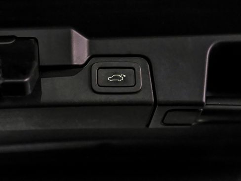 Used 2017 Land Rover Range Rover Evoque SE AWD/4WD image 53
