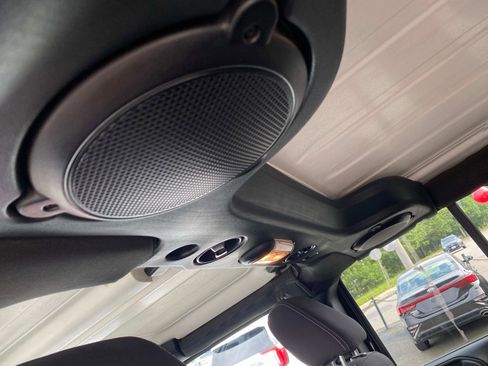 Used 2014 Jeep Wrangler Unlimited Sahara w/ Connectivity Group image 11