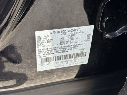 Certified 2023 Ford Explorer XLT w/ Equipment Group 202A AWD/4WD image 15