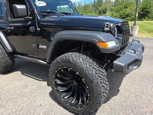 Used 2019 Jeep Wrangler Sport w/ Quick Order Package 23S AWD/4WD image 27