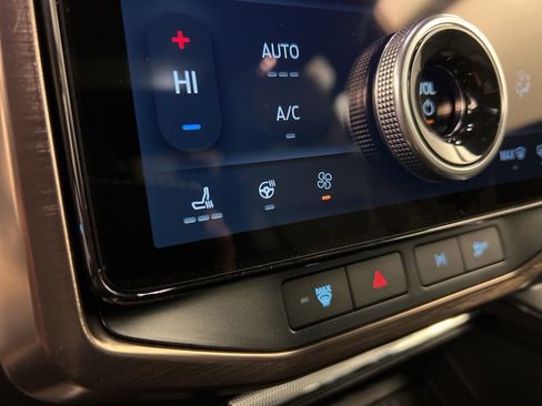 New 2025 Ford F150 Lightning Lariat image 13