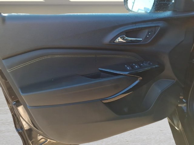 Used 2024 Chevrolet Trax LT w/ Driver Confidence Package FWD image 14