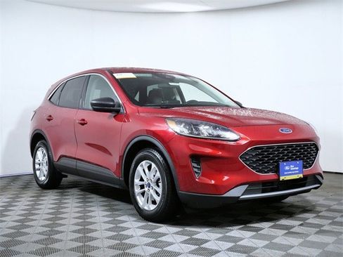 Certified 2022 Ford Escape SE w/ Cold Weather Package image 1