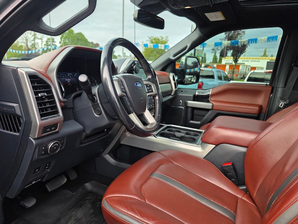 Used 2022 Ford F350 Platinum AWD/4WD image 10