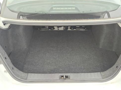 Used 2024 Nissan Versa SV w/ Electronics Package FWD image 15