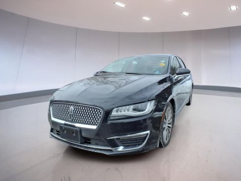 Used 2020 Lincoln MKZ Standard image 2