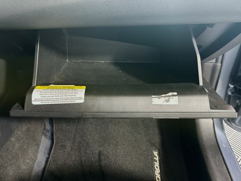 Used 2021 Toyota Corolla LE FWD image 31