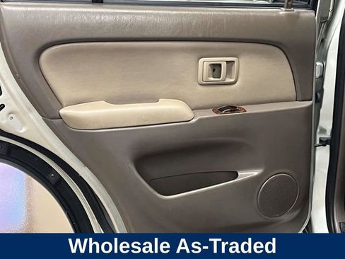 Used 2000 Toyota 4Runner Limited RWD image 17