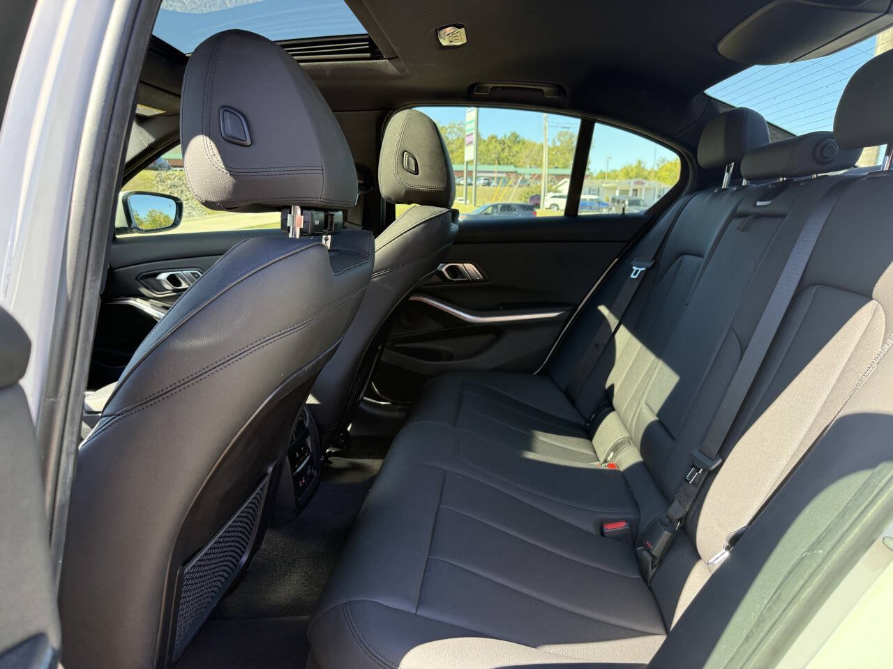 Used 2020 BMW 330i w/ Convenience Package RWD image 14