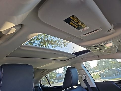 Used 2021 Lexus ES 350 w/ Premium Package image 53