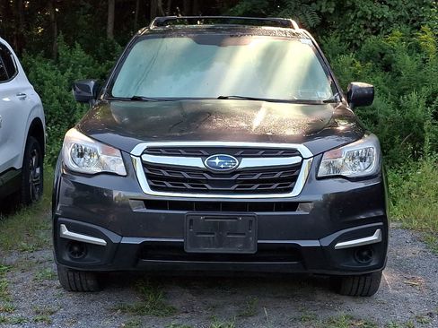Used 2018 Subaru Forester 2.5i Premium w/ All-Weather Package AWD/4WD image 3