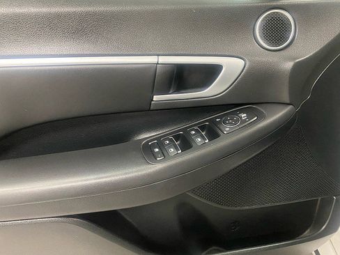 Used 2022 Hyundai Sonata Blue image 9