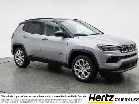 Used 2025 Jeep Compass Limited AWD/4WD image 1