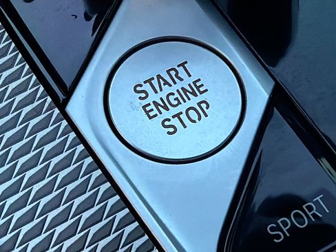 Used 2021 BMW X5 xDrive40i w/ M Sport Package image 36