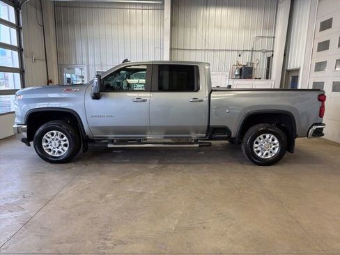 Used 2025 Chevrolet Silverado 3500 LT w/ All Star Edition image 9