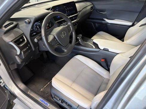 Used 2024 Lexus UX 250h FWD w/ Premium Package image 11