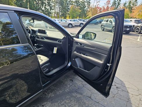 New 2025 MAZDA CX-5 Carbon Edition image 29