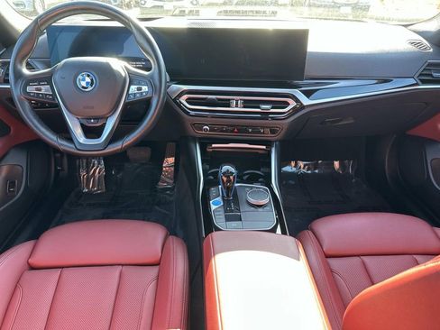 Used 2023 BMW i4 eDrive35 w/ Premium Package image 10