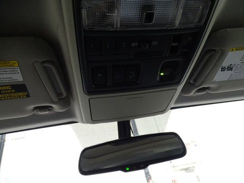 Used 2018 Toyota 4Runner Limited image 23