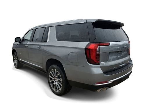 New 2026 GMC Yukon XL Denali w/ Sun & Power Step Package image 4