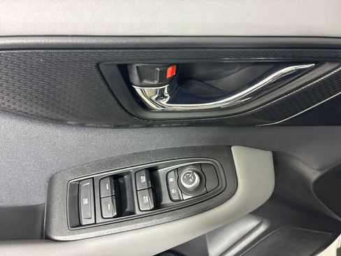 Used 2025 Subaru Outback Premium w/ Popular Package #1A image 13