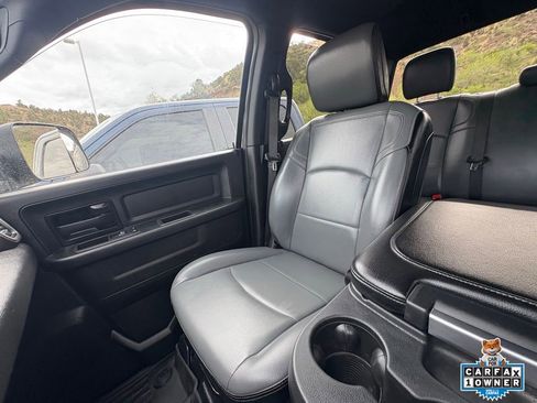 Used 2022 RAM 2500 Tradesman w/ Chrome Appearance Group AWD/4WD image 22