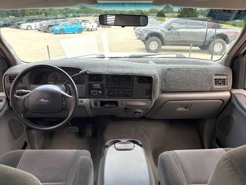 Used 2003 Ford F550 2WD Crew Cab Super Duty image 14