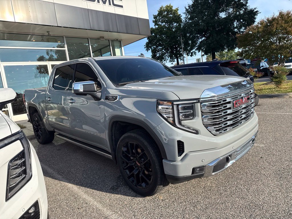 Used 2024 GMC Sierra 1500 Denali w/ Denali Reserve Package AWD/4WD image 4