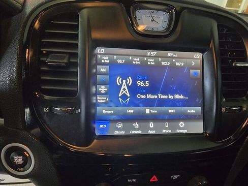 Used 2021 Chrysler 300 S image 21