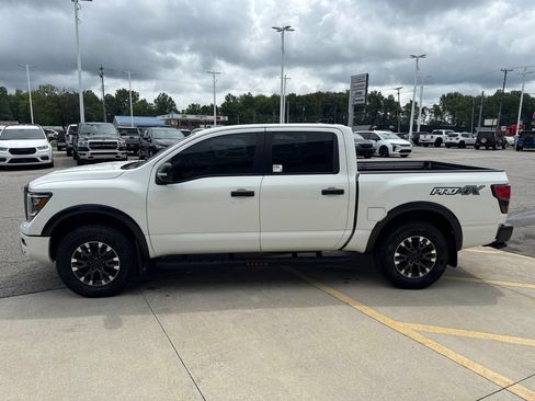 Used 2024 Nissan Titan PRO-4X w/ Pro-4x Convenience Package AWD/4WD image 9