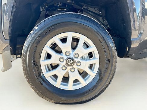 Used 2025 Toyota Tacoma SR5 image 40
