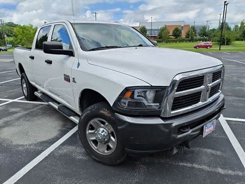 Used 2011 RAM 2500 ST AWD/4WD image 3