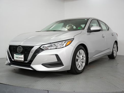 Used 2020 Nissan Sentra S image 3