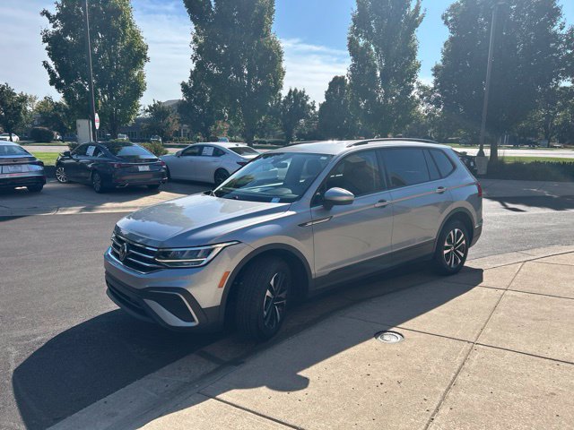 Used 2024 Volkswagen Tiguan S FWD image 3