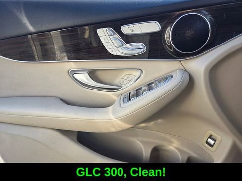Used 2020 Mercedes-Benz GLC 300 image 20