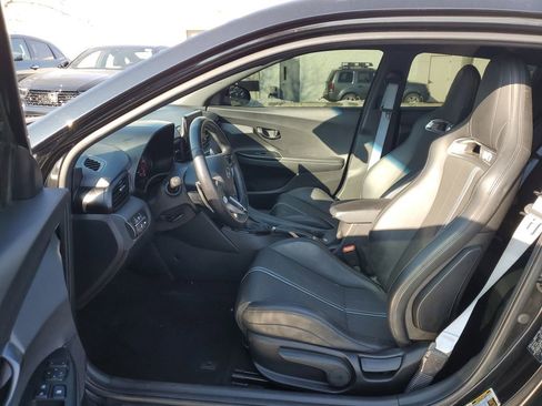 Used 2022 Hyundai Veloster N image 9