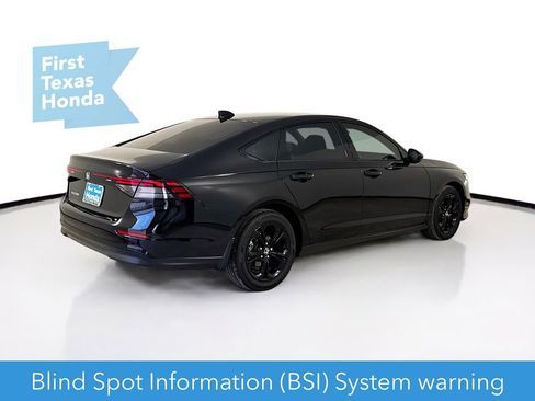 Used 2025 Honda Accord SE image 7