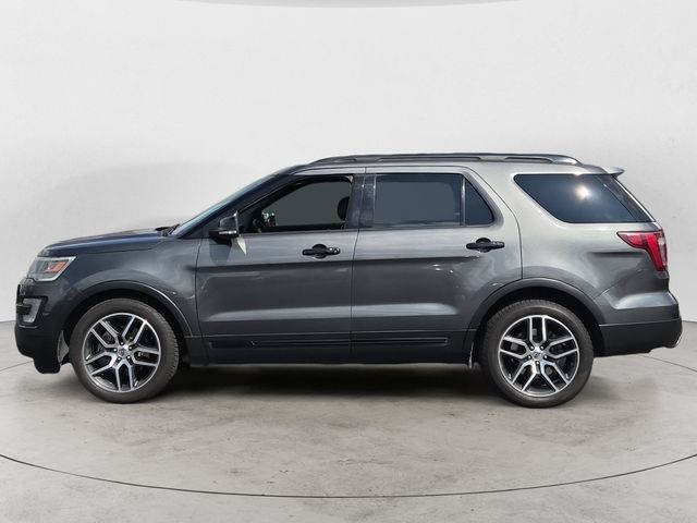 Used 2017 Ford Explorer Sport w/ Equipment Group 401A AWD/4WD image 8