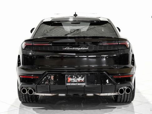 Used 2025 Lamborghini Urus SE image 8